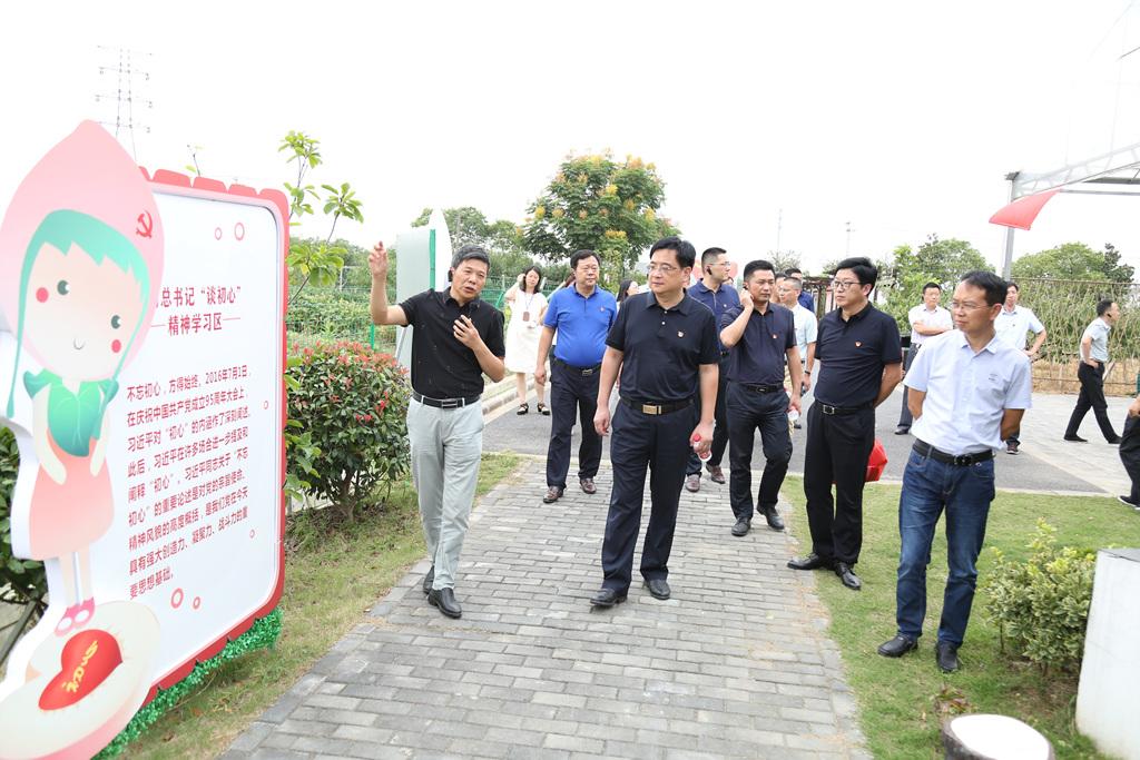 教育局赴党员教育实践基地开展“不忘初心，牢记使命”主题教育现场活动2.jpg